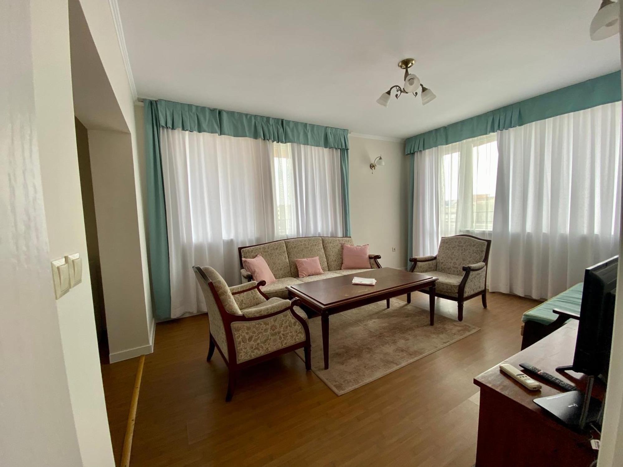 Wild Cherry Apartments Saints Constantine and Helena Bagian luar foto
